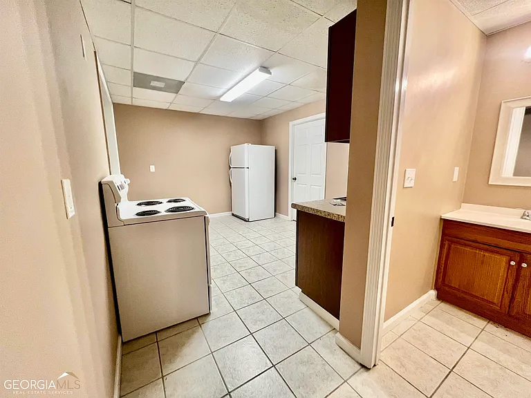 1010 Jacob Dr — Photo 26
