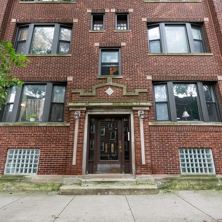 1st image of 1515 W Arthur Ave #3