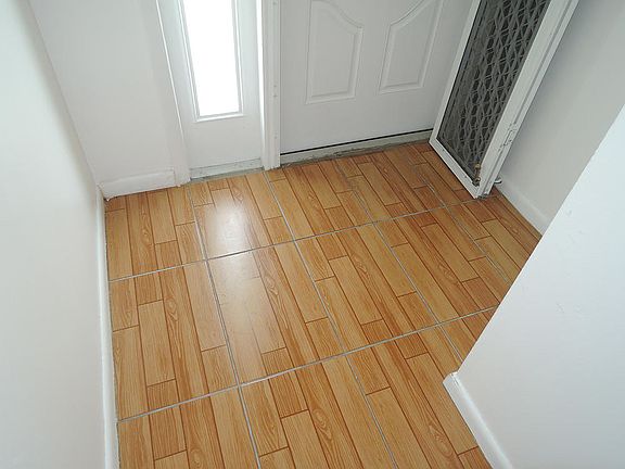 3rd image of 521 Crooked Lake Ln #0