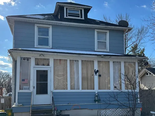 211 Hillcrest Ave, Baltimore, MD 21225