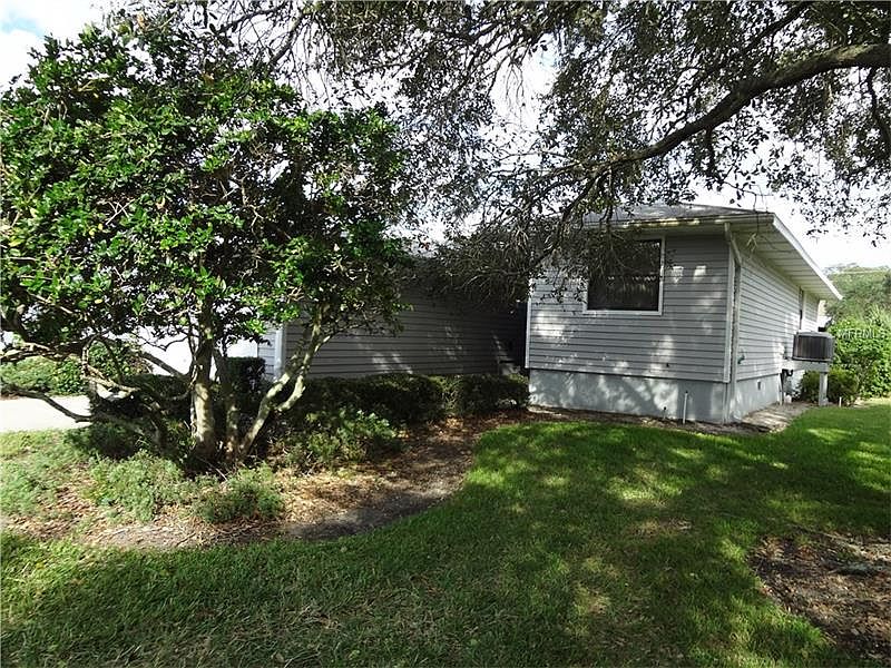 1st image of 1009 Lake Avoca Pl