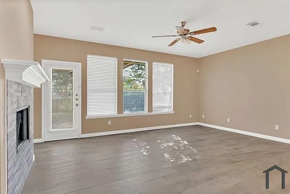 2417 Hawkwood Ct — Photo 17