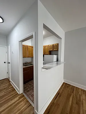 Rented by Five Town Global Realty | media 21