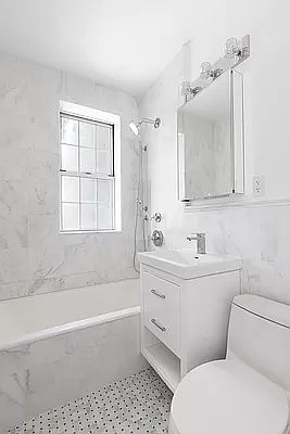 5th image of 203 E 72nd St #4K