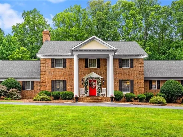 6352 Turnpike Rd, Archdale, NC 27263