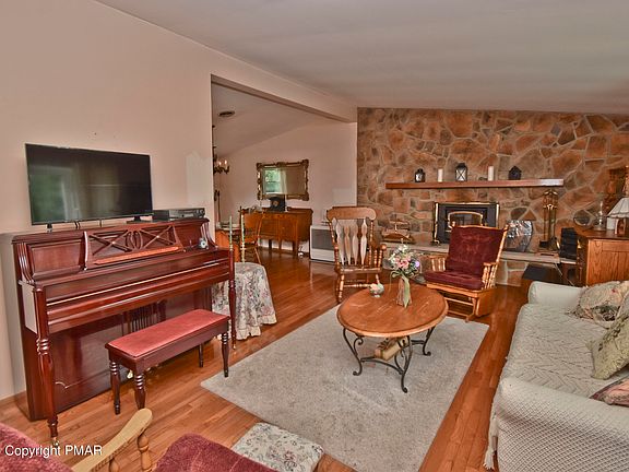 4th image of 111 Tunkhannock Dr