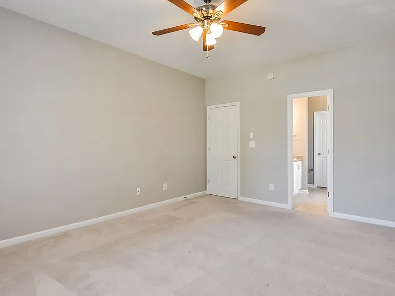353 Collinsworth Dr — Photo 11