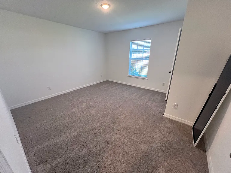 1510 SW 13th Ter — Photo 8