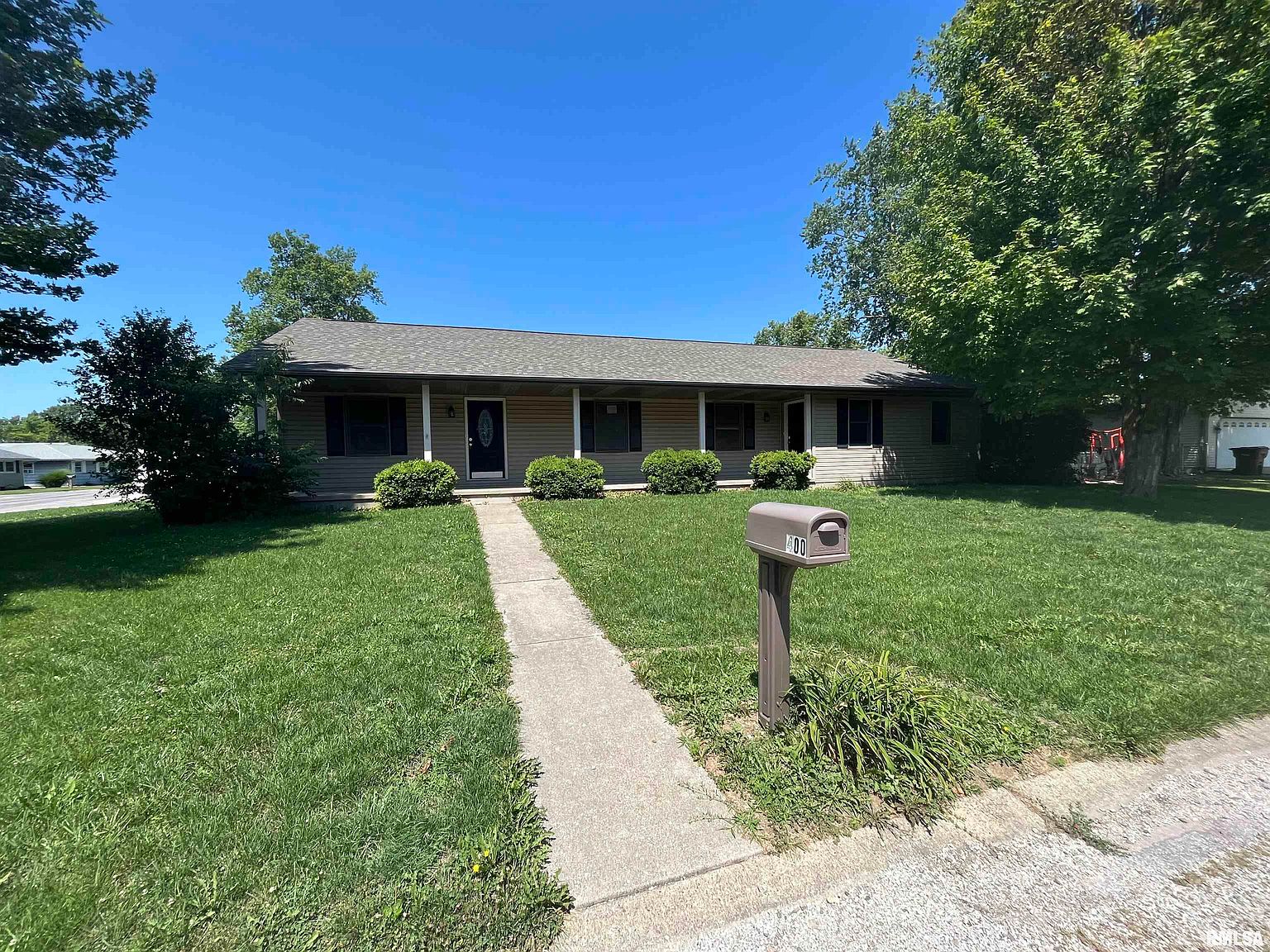 400 N Violet Dr, Auburn, IL 62615 Zillow