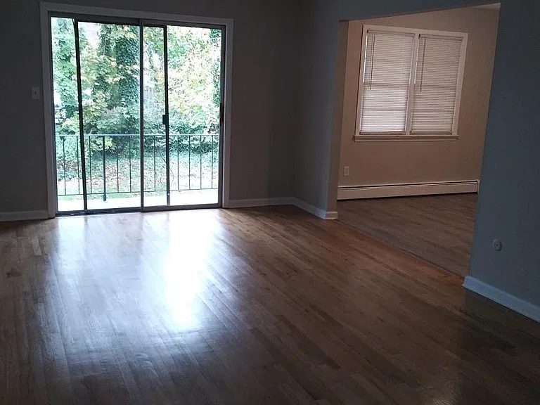 130 Morris Ave #10 — Photo 10