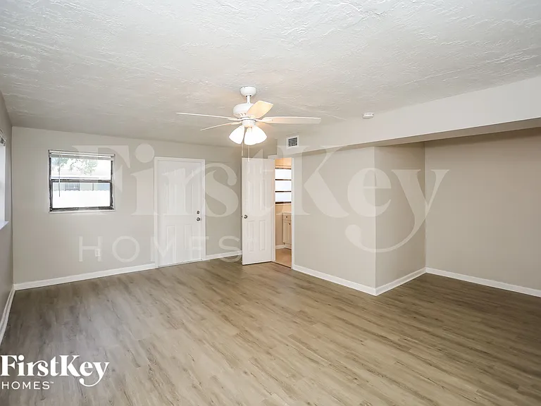 3751 NW 170th St — Photo 3