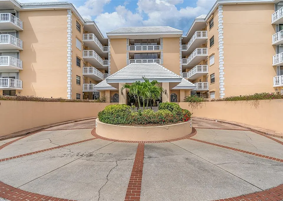 6500 Sunset Way #308