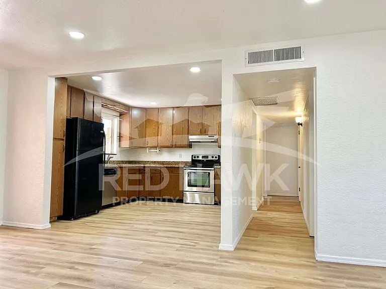 6607 E Sheridan St — Photo 18