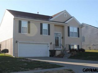 2913 Rahn Blvd, Bellevue, NE 68123