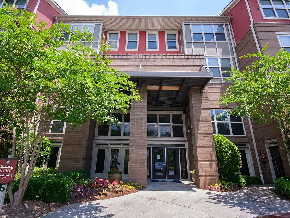 Columbia Grove