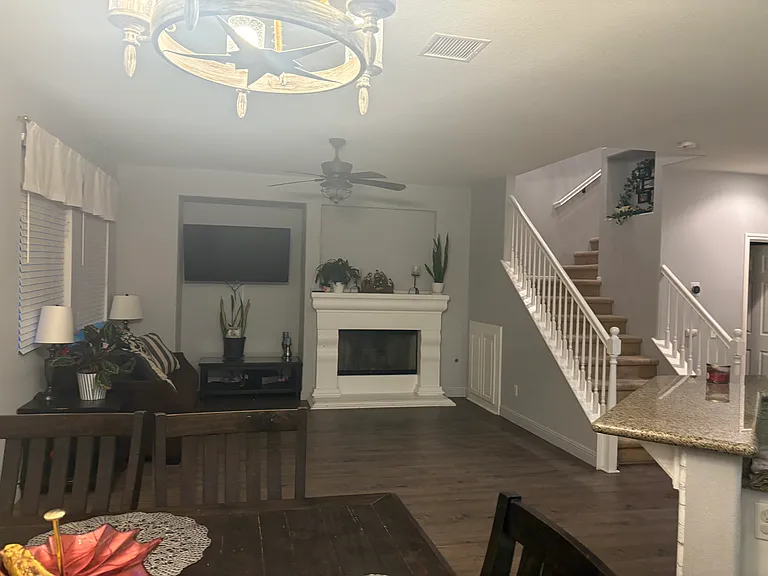 450 Arborwood St — Photo 7