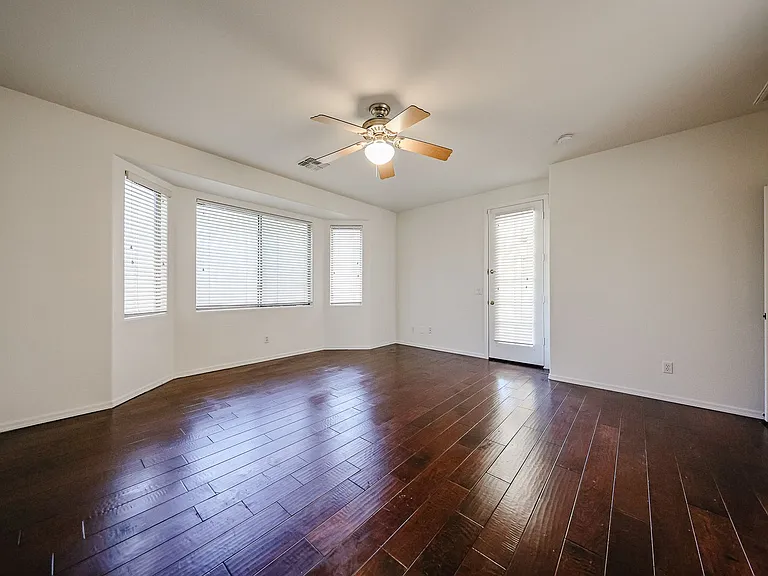 445 W Seagull Dr — Photo 33