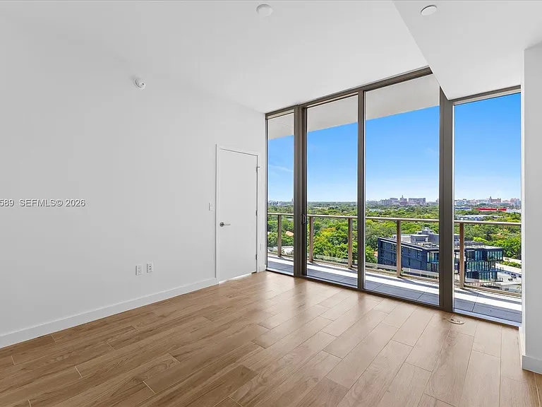 2678 Tigertail Ave #1001 — Photo 11