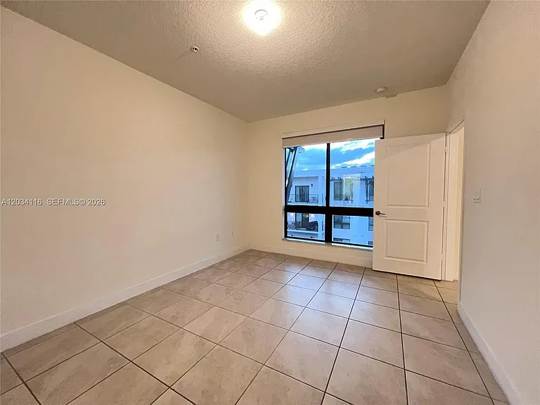 8265 NW 41st St #C-405 — Photo 5