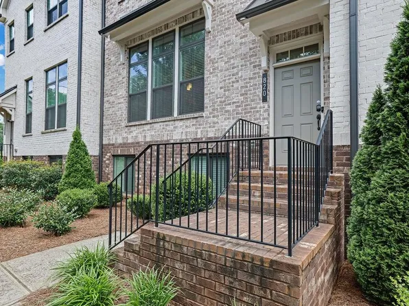820 Fairview Cir, Roswell, GA 30076