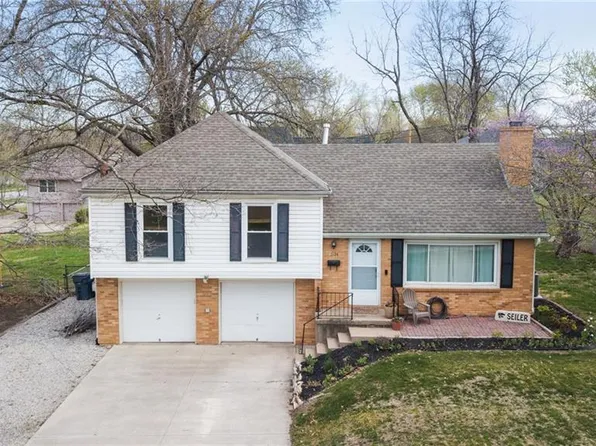 1124 W Elm St, Olathe, KS 66061