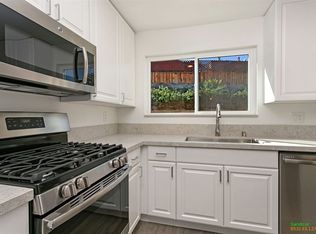 1367 Panorama Ridge Rd, Oceanside, CA 92056