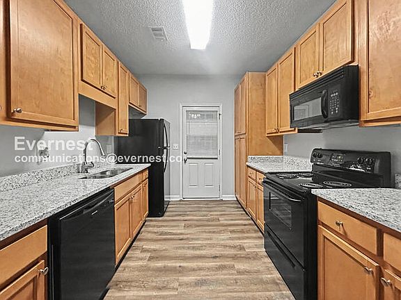 3rd image of 8612 Thomas Rd