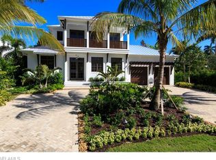 1325 5th St S, Naples, FL 34102