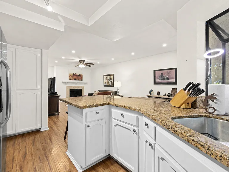 2849 E St #21 — Photo 7