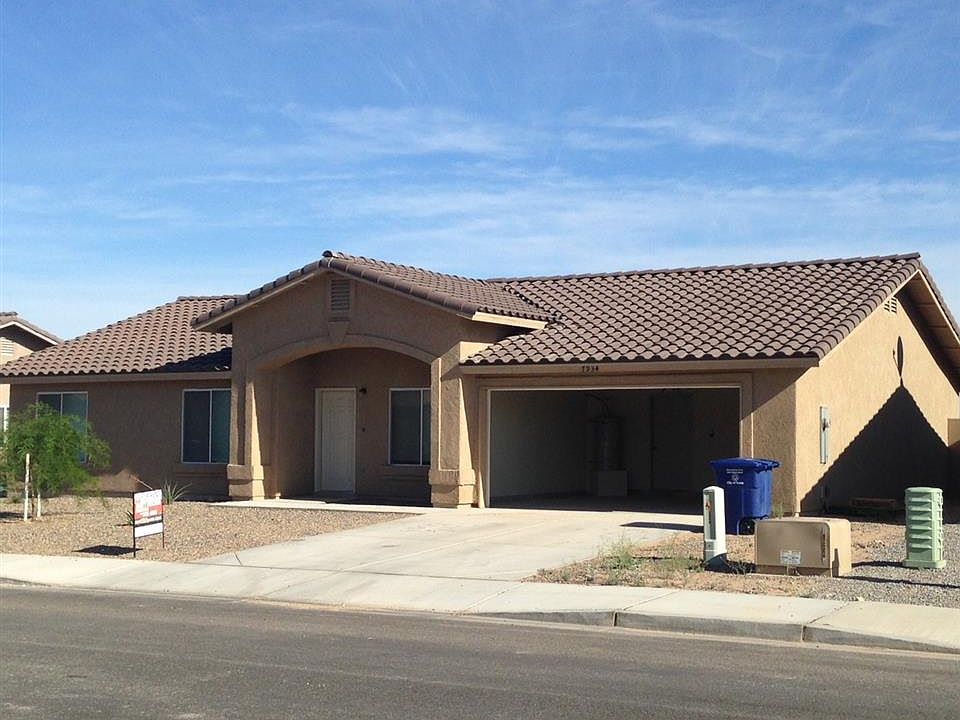1st image of 7934 E 42nd Pl