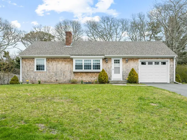 10 Eastover, South Dennis, MA 02660