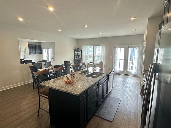 3rd image of 2524 Schooner Way