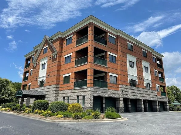 143 Sports Club Ln, Boone, NC 28607