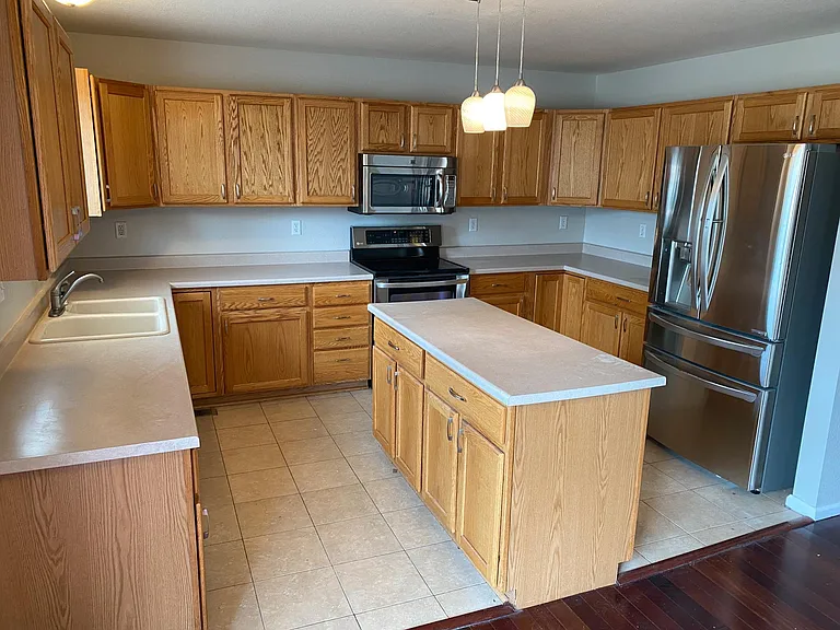 4485 W 63rd Pl — Photo 2