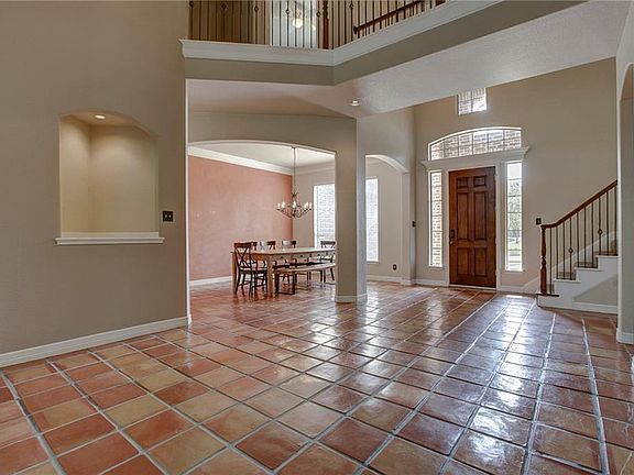 4th image of 610 Jacob Ave