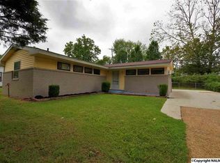 2806 Hillsboro Rd SW, Huntsville, AL 35805