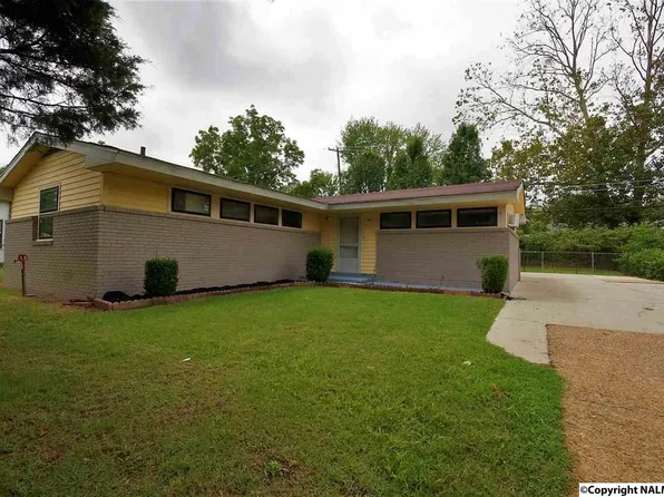 2806 Hillsboro Rd SW, Huntsville, AL 35805