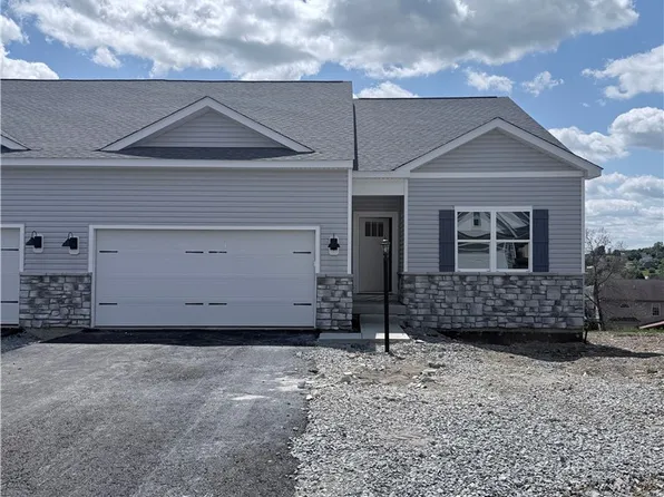 3036 Audrey Dr, Greensburg, PA 15601