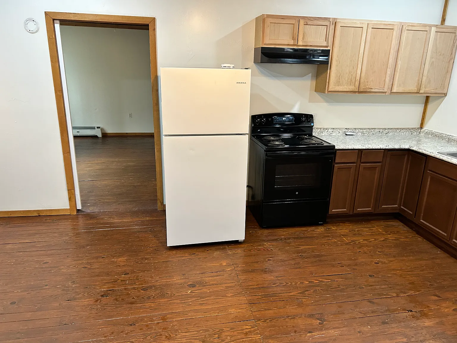 1 bed, 750 sqft, $950 — Photo 2