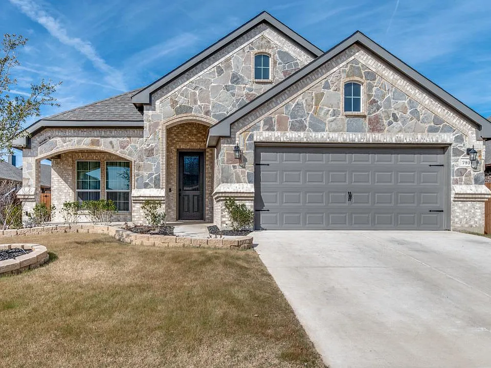 7521 Rothbury Dr