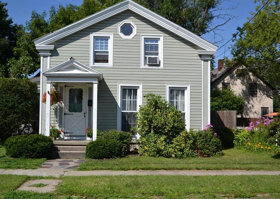 1st image of 20 Murdock Ave