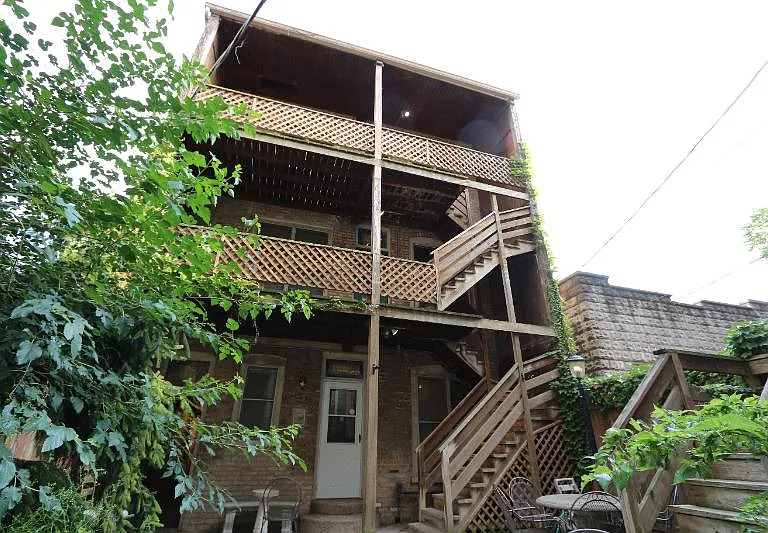 1257 W Flournoy St #2R — Photo 35