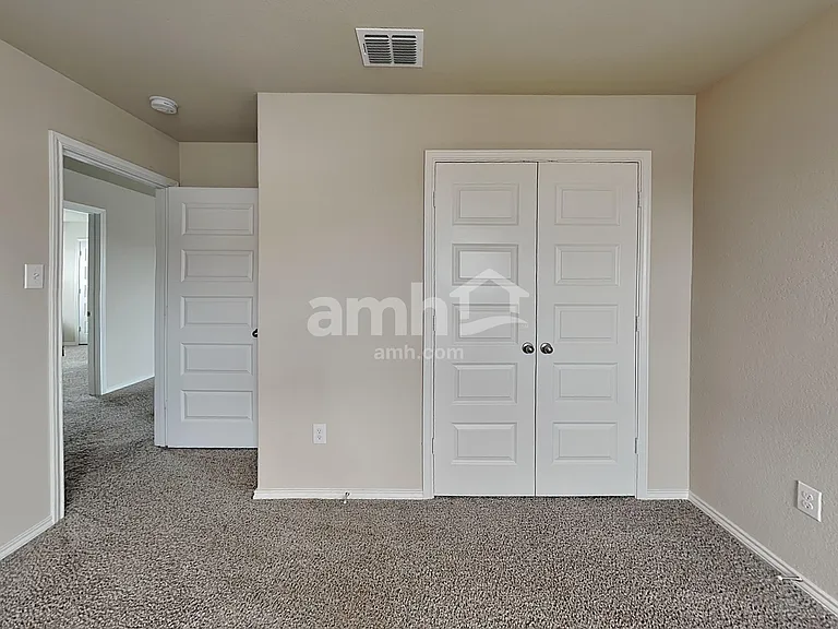 719 Red Barn Bnd — Photo 23