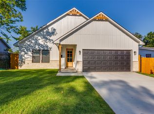 3528 Stuart Dr, Fort Worth, TX 76110