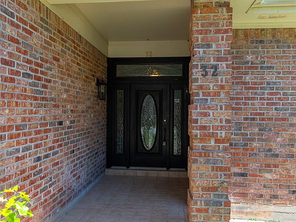 3rd image of 32 Glen Abbey St