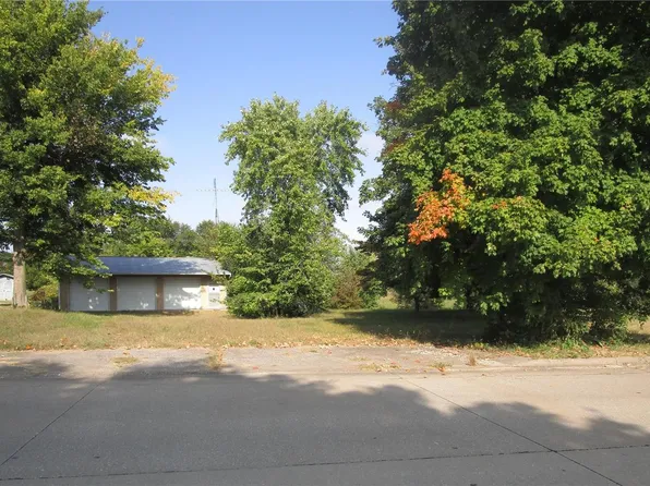1601 Old Saint Marys Rd, Perryville, MO 63775