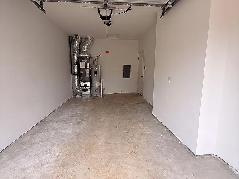 5534-5564 Skyline Rd S — Photo 46