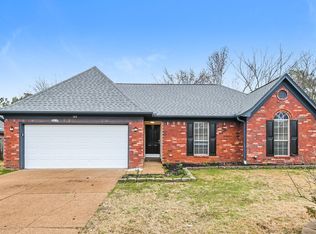 180 Garden View Dr, Oakland, TN 38060