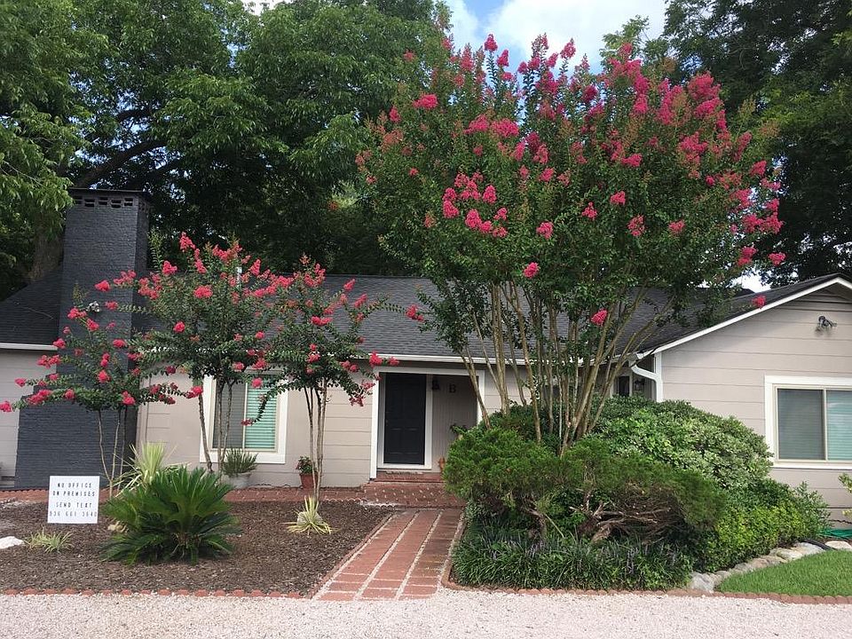 Street view of property-Unit C is in the back