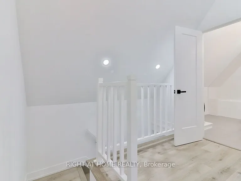 45 Brock Ave #3 — Photo 4